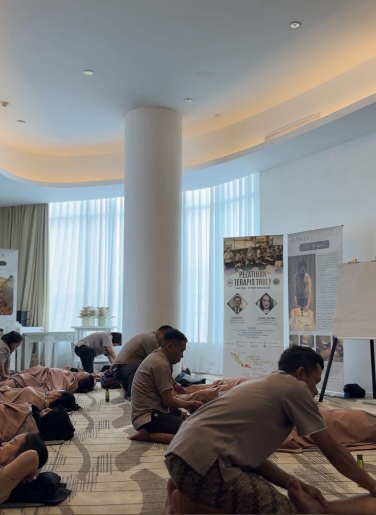 Suasana Pelatihan Terapis TRULY di Sensa Hotel Bandung